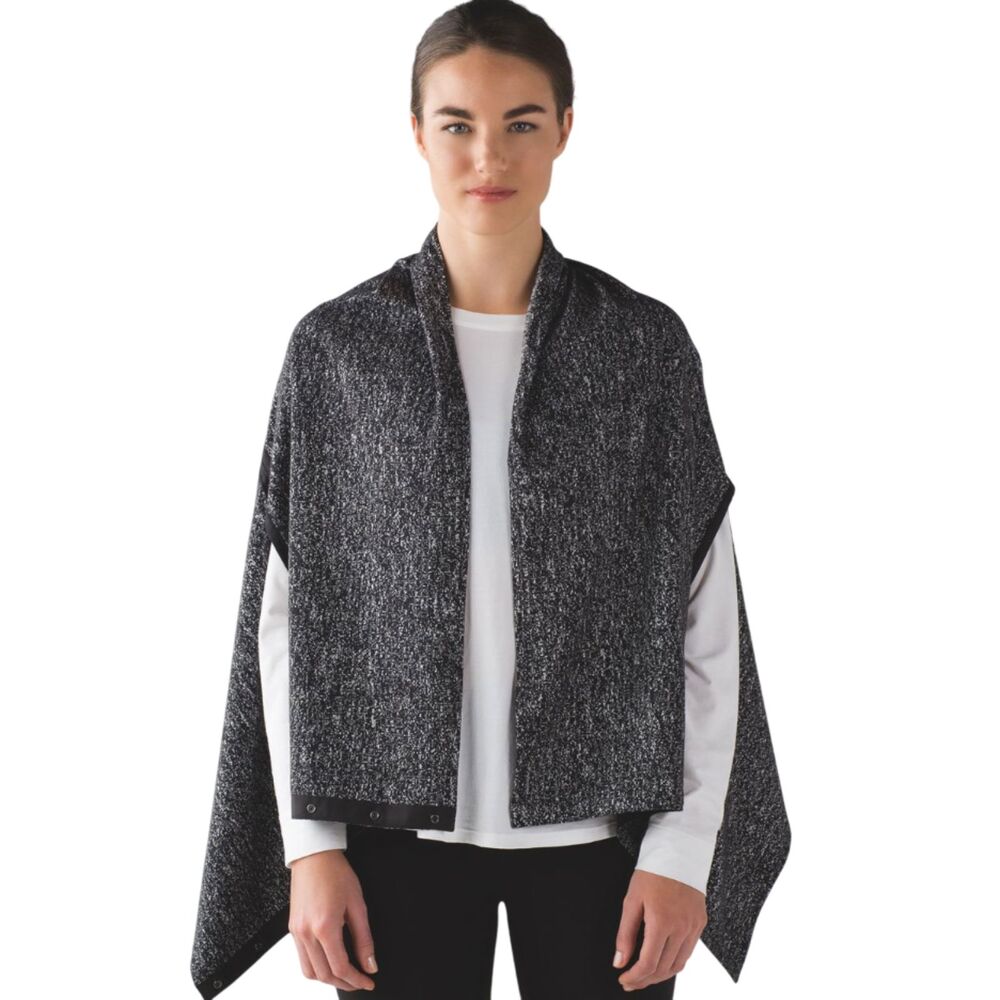 Lululemon Vinyasa Wrap Running Luon Suited Jacquard Black & White W9AF2S